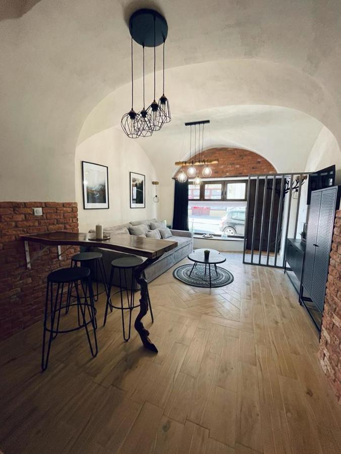 Przy Klodzkiej Apartment